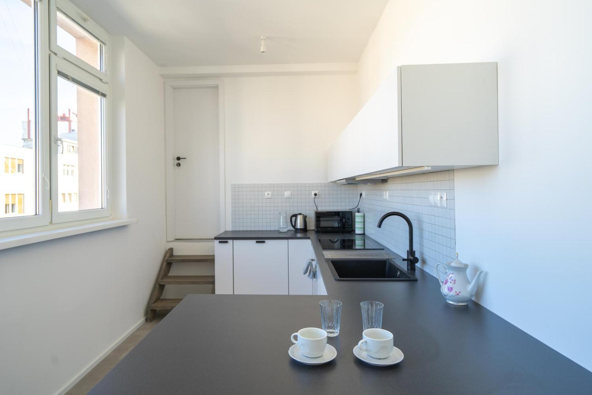 Old Town Apartment Black Bratislava Exterior photo